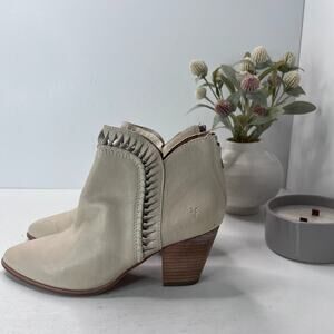 Frye Reed Feather Bootie Ankle Boots Cream Leather Cuban Women's 10M Tried On